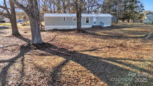 4179 Deerfield Drive, Maiden, NC 28650