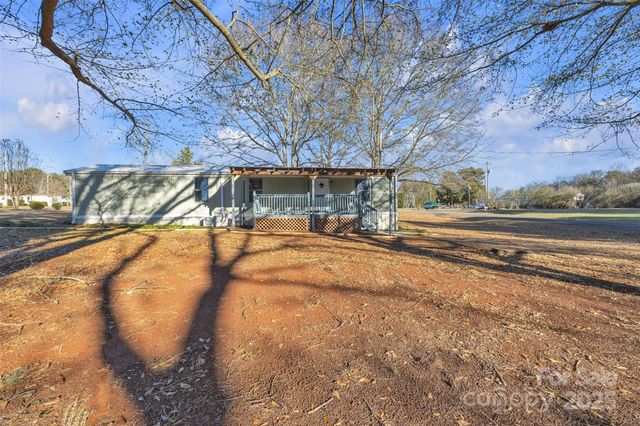 4179 Deerfield Drive, Maiden, NC 28650