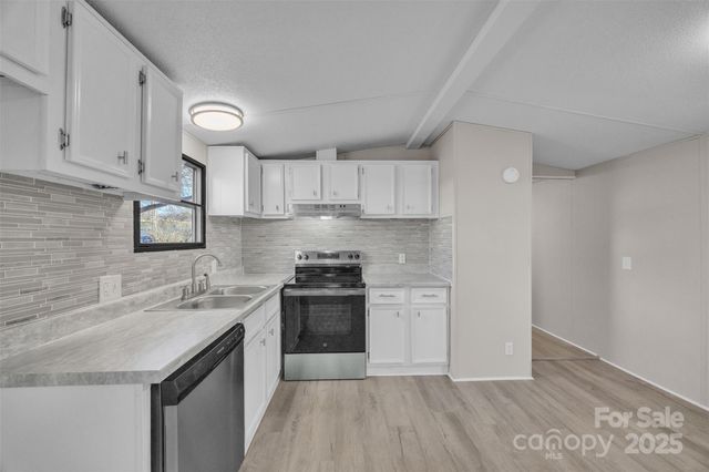 4179 Deerfield Drive, Maiden, NC 28650