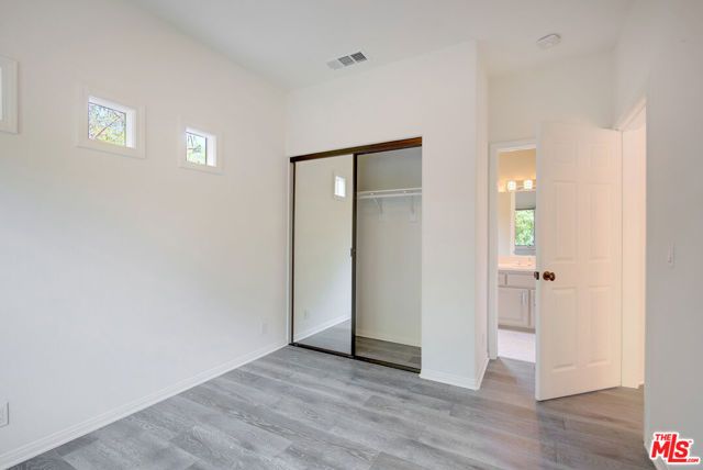 858 N WEST KNOLL Drive, West Hollywood, CA 90069