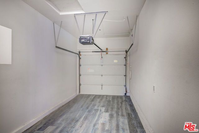 858 N WEST KNOLL Drive, West Hollywood, CA 90069