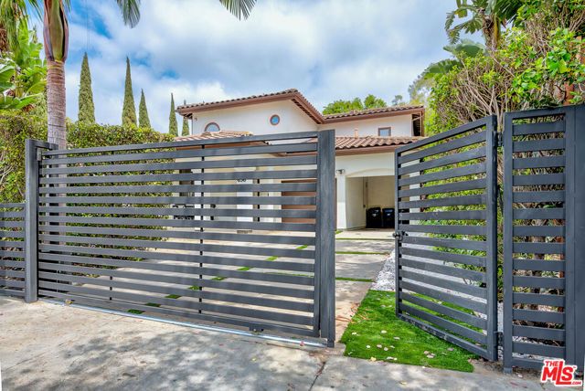 858 N WEST KNOLL Drive, West Hollywood, CA 90069