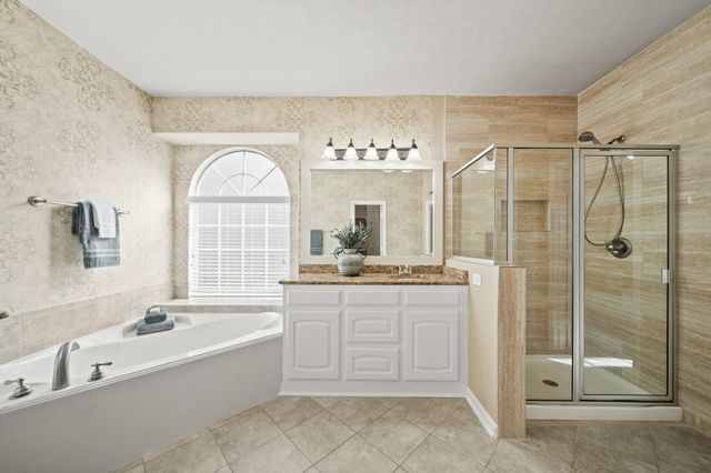 1915 Stable Stone Lane, Pearland, TX 77581