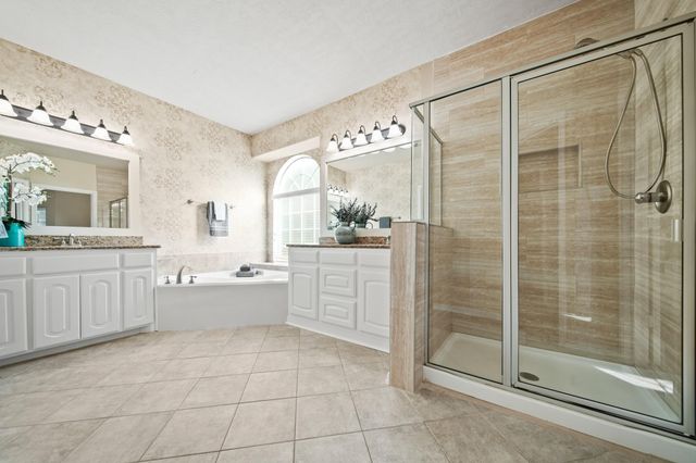 1915 Stable Stone Lane, Pearland, TX 77581