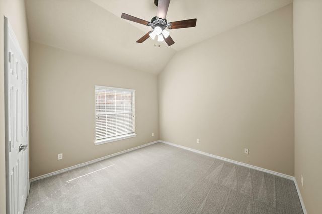 1915 Stable Stone Lane, Pearland, TX 77581