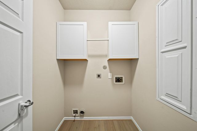 1915 Stable Stone Lane, Pearland, TX 77581