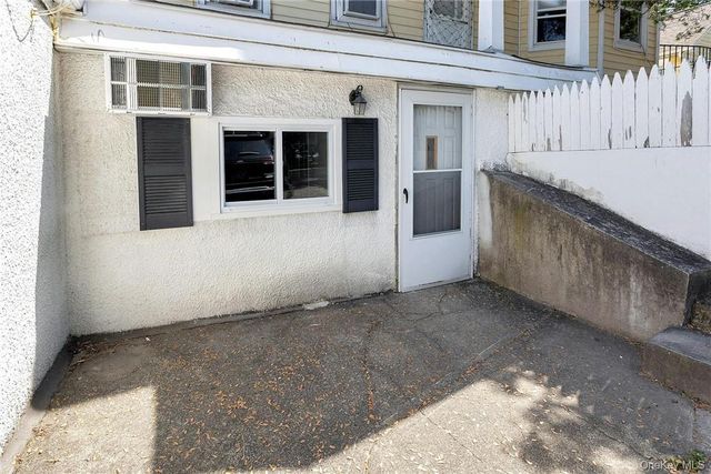 1970 E Main Street APT 1974, Mohegan Lake, NY 10547