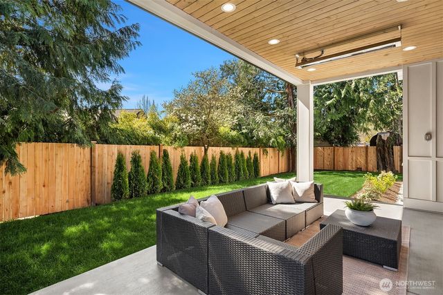 12211 NE 134th Street, Kirkland, WA 98034