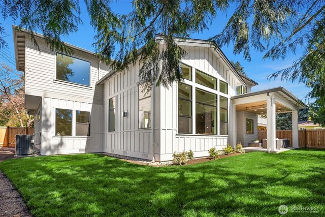 12211 NE 134th Street, Kirkland, WA 98034