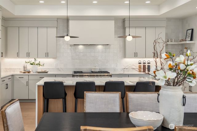 12211 NE 134th Street, Kirkland, WA 98034