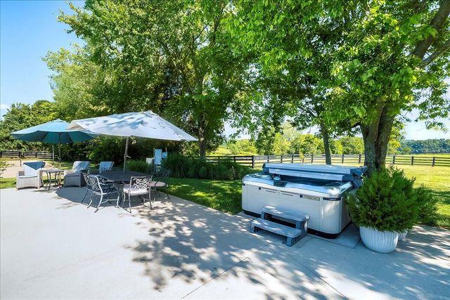 2250 Hall Road, Nicholasville, KY 40356