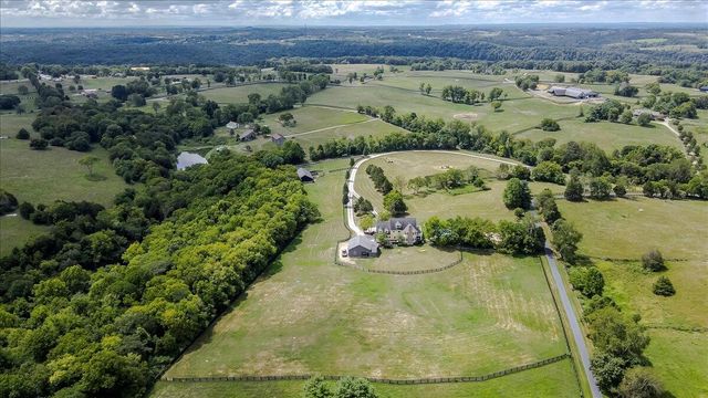 2250 Hall Road, Nicholasville, KY 40356