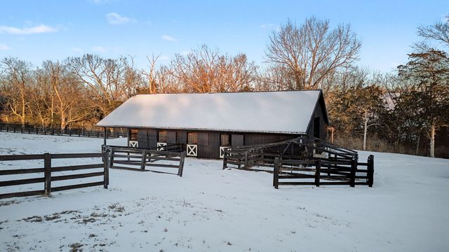 2250 Hall Road, Nicholasville, KY 40356