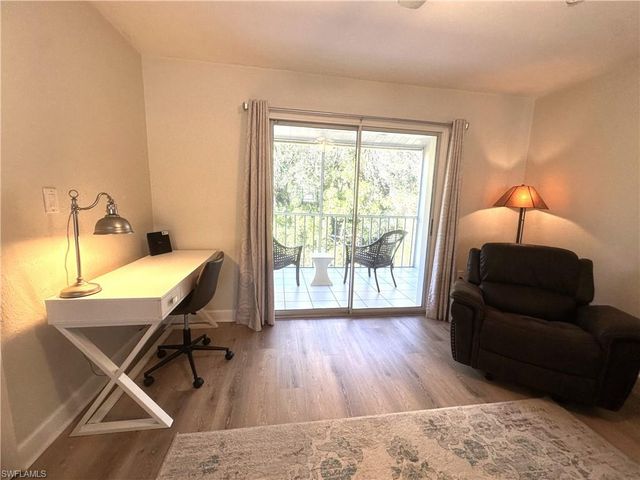 2375 Naples Trace CIR 7, Naples, FL 34109