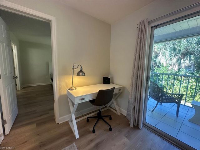 2375 Naples Trace CIR 7, Naples, FL 34109