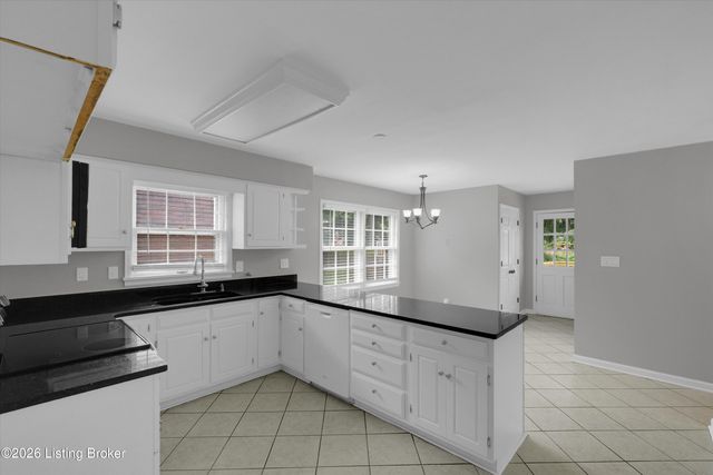 3106 Lime Kiln Ln, Louisville, KY 40222