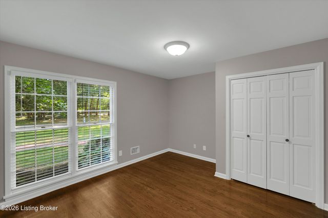 3106 Lime Kiln Ln, Louisville, KY 40222