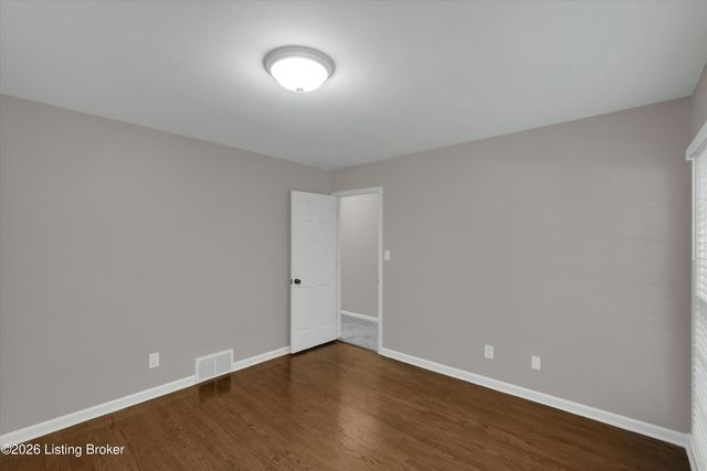 3106 Lime Kiln Ln, Louisville, KY 40222