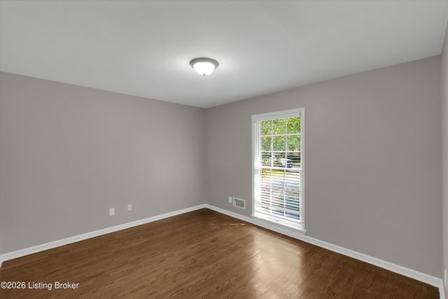 3106 Lime Kiln Ln, Louisville, KY 40222
