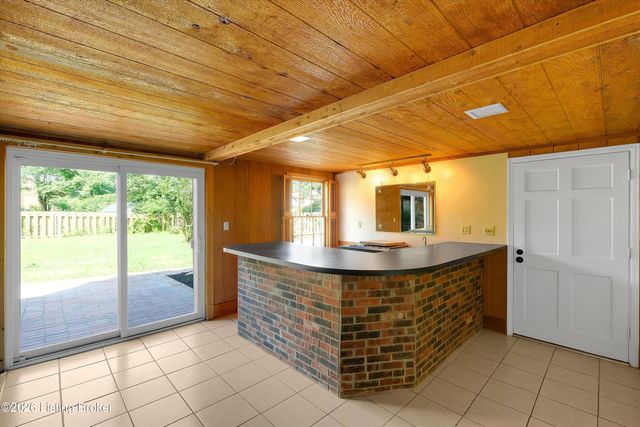 3106 Lime Kiln Ln, Louisville, KY 40222