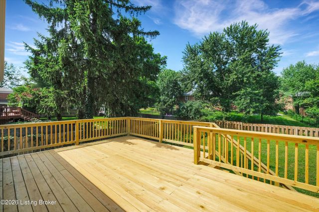 3106 Lime Kiln Ln, Louisville, KY 40222