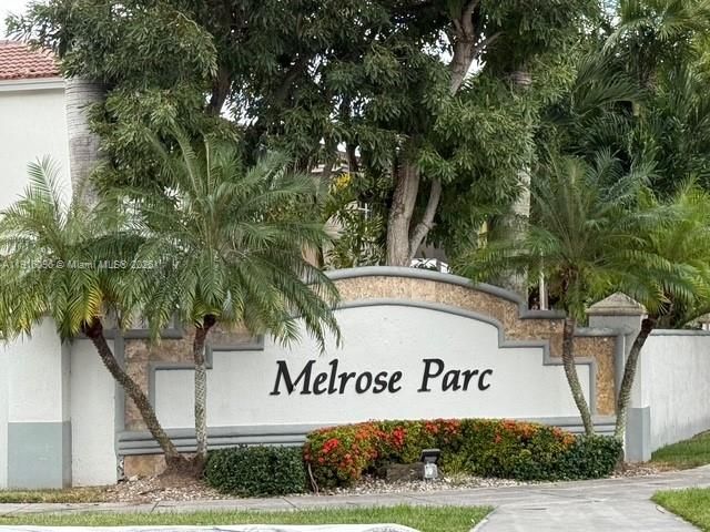 16420 SW 48th Ter, Miami, FL 33185