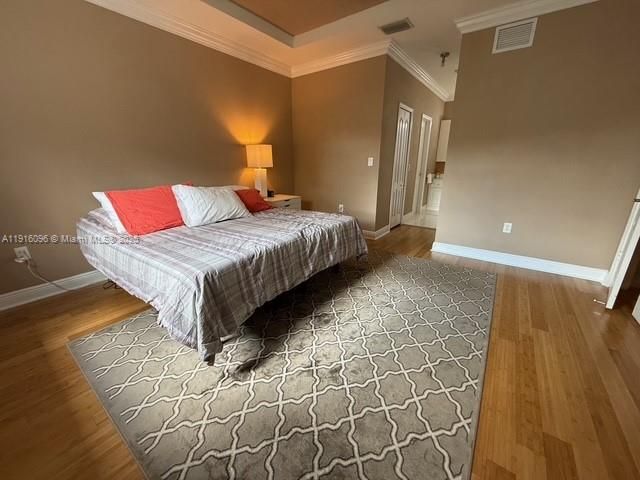 16420 SW 48th Ter, Miami, FL 33185