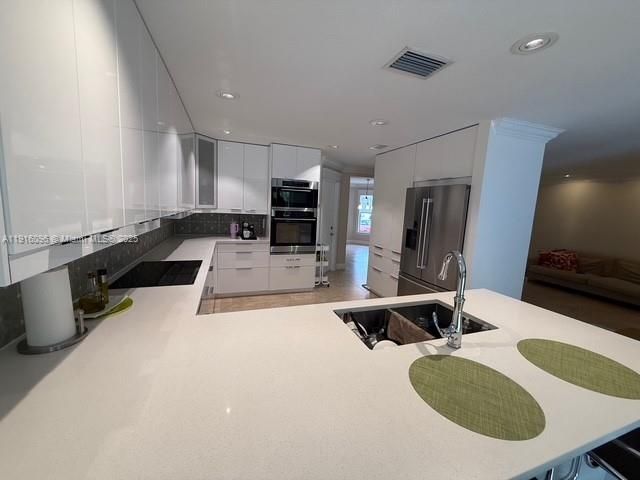 16420 SW 48th Ter, Miami, FL 33185