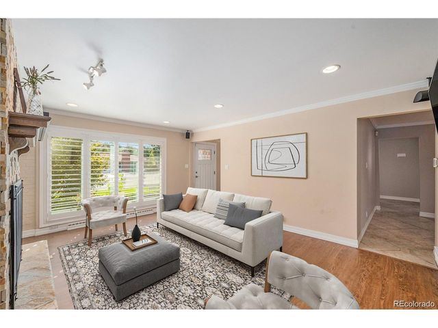 2609 S Dahlia St, Denver, CO 80222