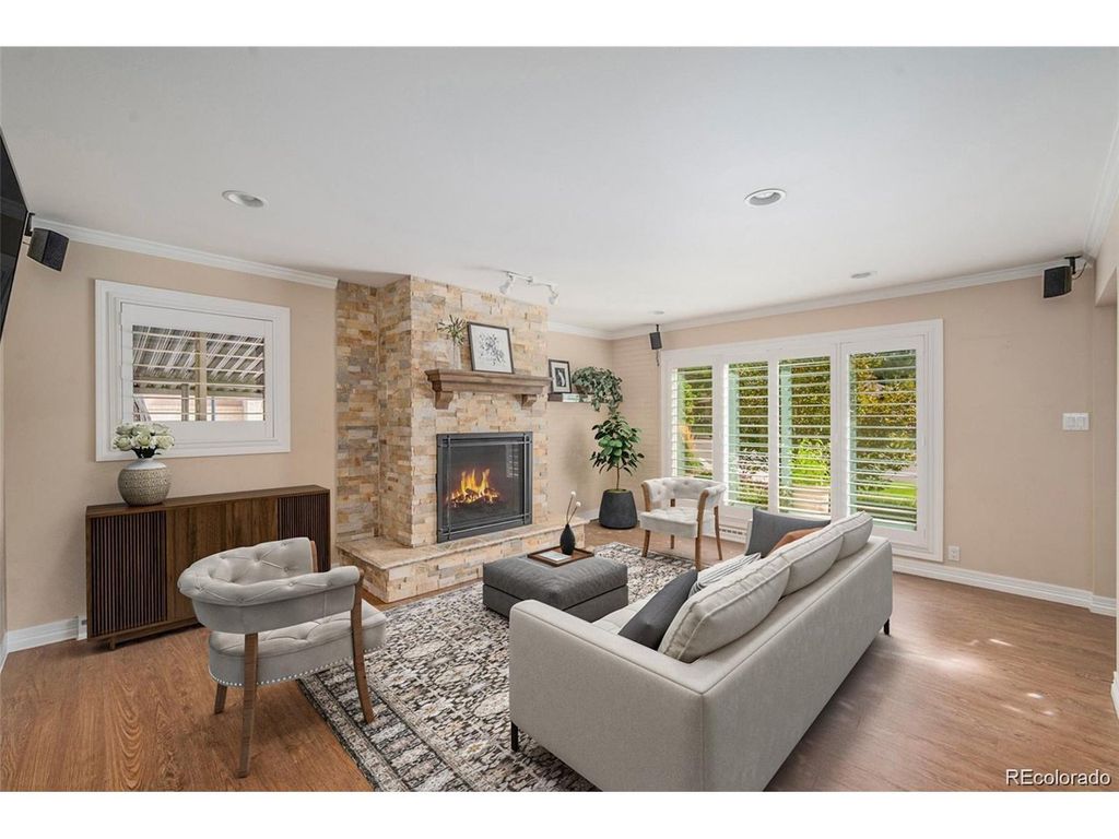 2609 S Dahlia St, Denver, CO 80222