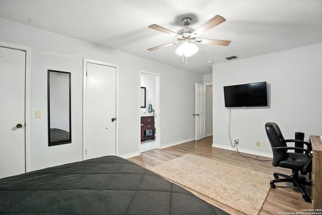 5322 Vista Court, San Antonio, TX 78247