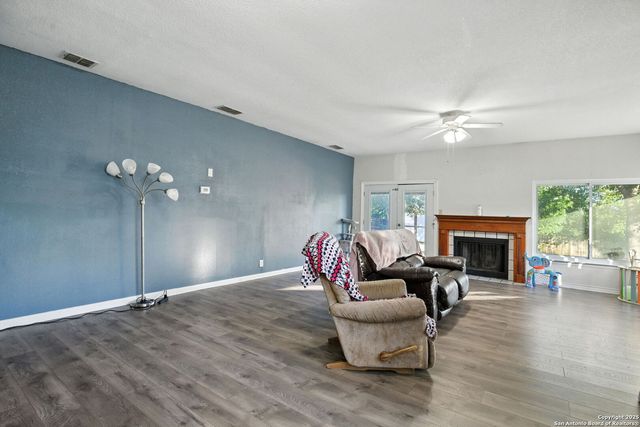 5322 Vista Court, San Antonio, TX 78247