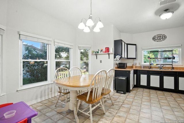 5322 Vista Court, San Antonio, TX 78247
