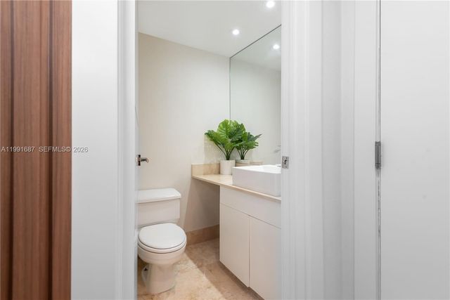 701 Brickell Key Blvd 1912, Miami, FL 33131