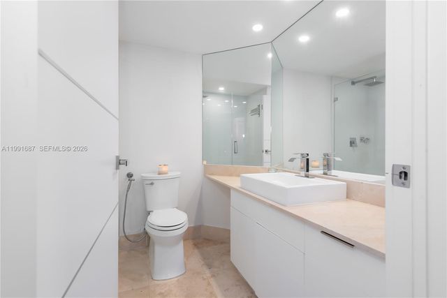 701 Brickell Key Blvd 1912, Miami, FL 33131