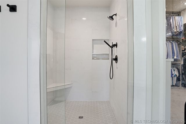 6514 E 153rd Street S, Bixby, OK 74008