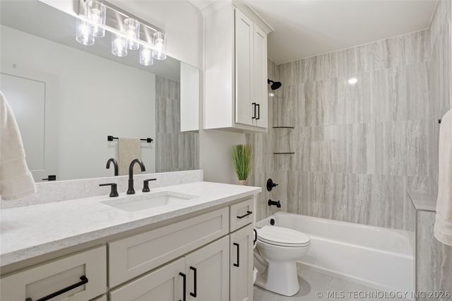 6514 E 153rd Street S, Bixby, OK 74008