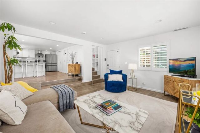 6042 Delphi Street, Los Angeles, CA 90042