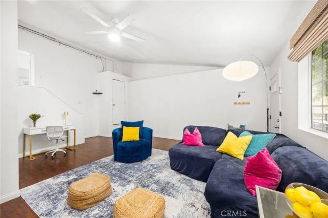 6042 Delphi Street, Los Angeles, CA 90042