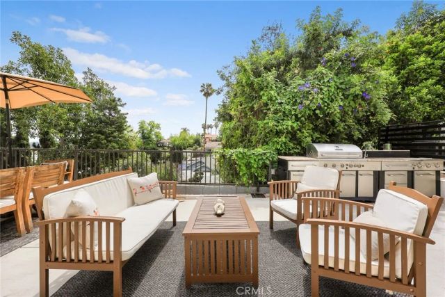 6042 Delphi Street, Los Angeles, CA 90042