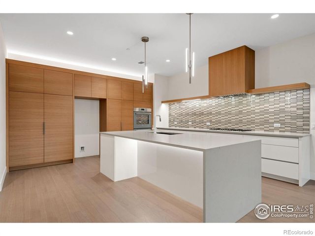 205 E 6th Street 300, Loveland, CO 80537