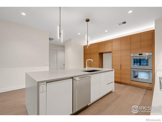 205 E 6th Street 300, Loveland, CO 80537