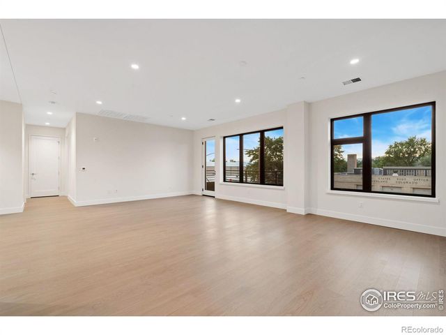 205 E 6th Street 300, Loveland, CO 80537