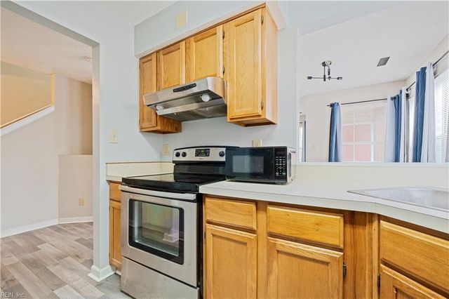 12811 Daybreak CIR, Newport News, VA 23608