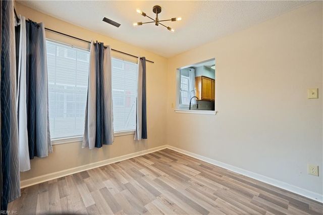 12811 Daybreak CIR, Newport News, VA 23608