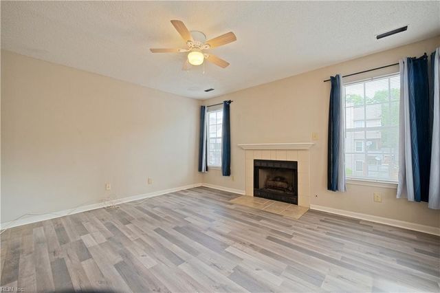 12811 Daybreak CIR, Newport News, VA 23608
