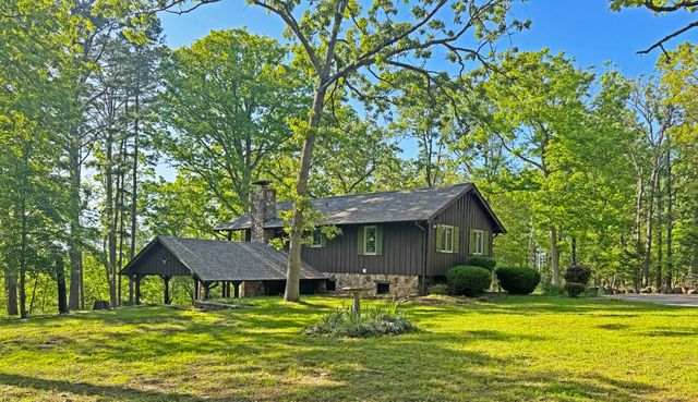 7971 Westwood Dr. Drive, Houston, MO 65483