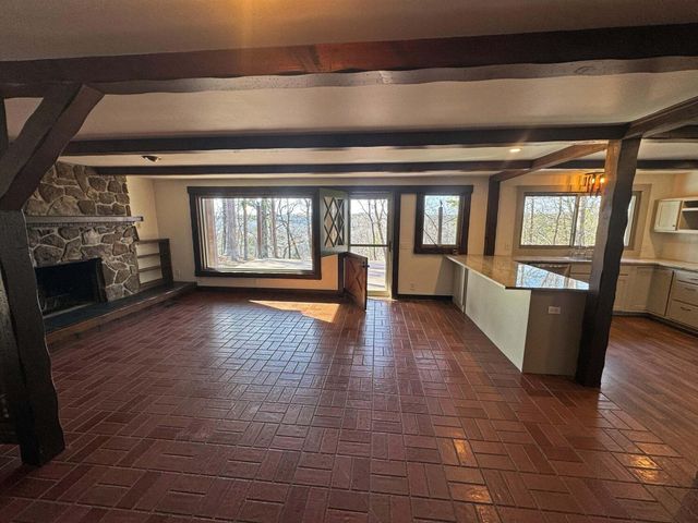 7971 Westwood Dr. Drive, Houston, MO 65483