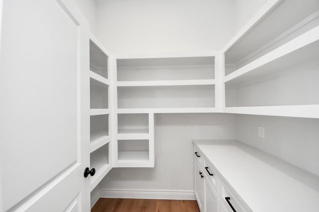 11845 Whirlaway Drive, Willis, TX 77318