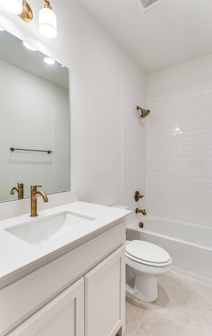 533 Hillcrest Circle, Justin, TX 76247